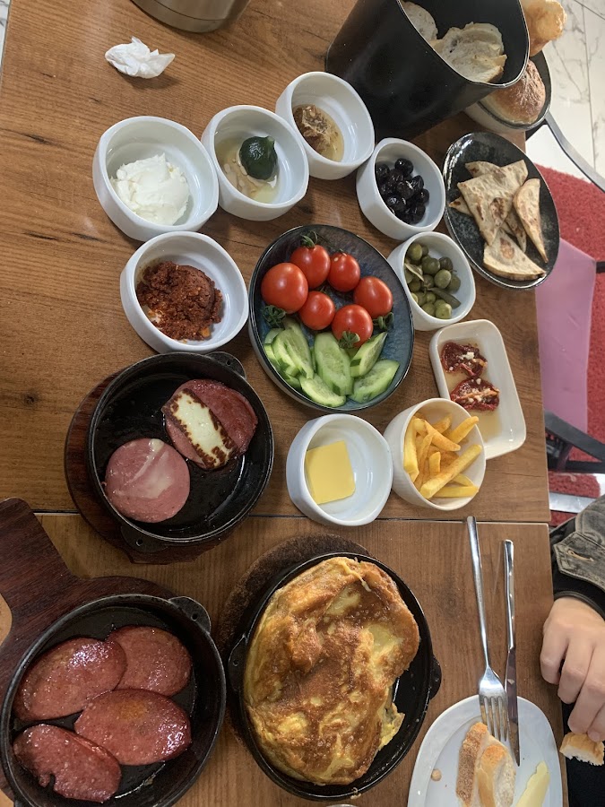 CAFE KÜÇÜK ŞEYLER